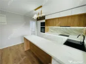 Casa individuala la cheie 400 mp teren 2 pivnite 4 camere 14 