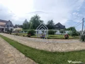 Vila de 260 mp cu anexe 40 mp si teren 1600 mp 