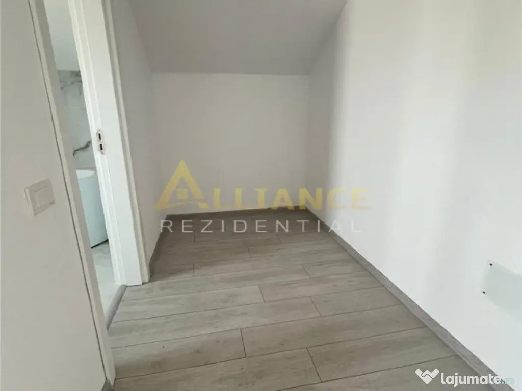 Vila individuala -4 camere - teren 308mp - Str. Padurea Cra