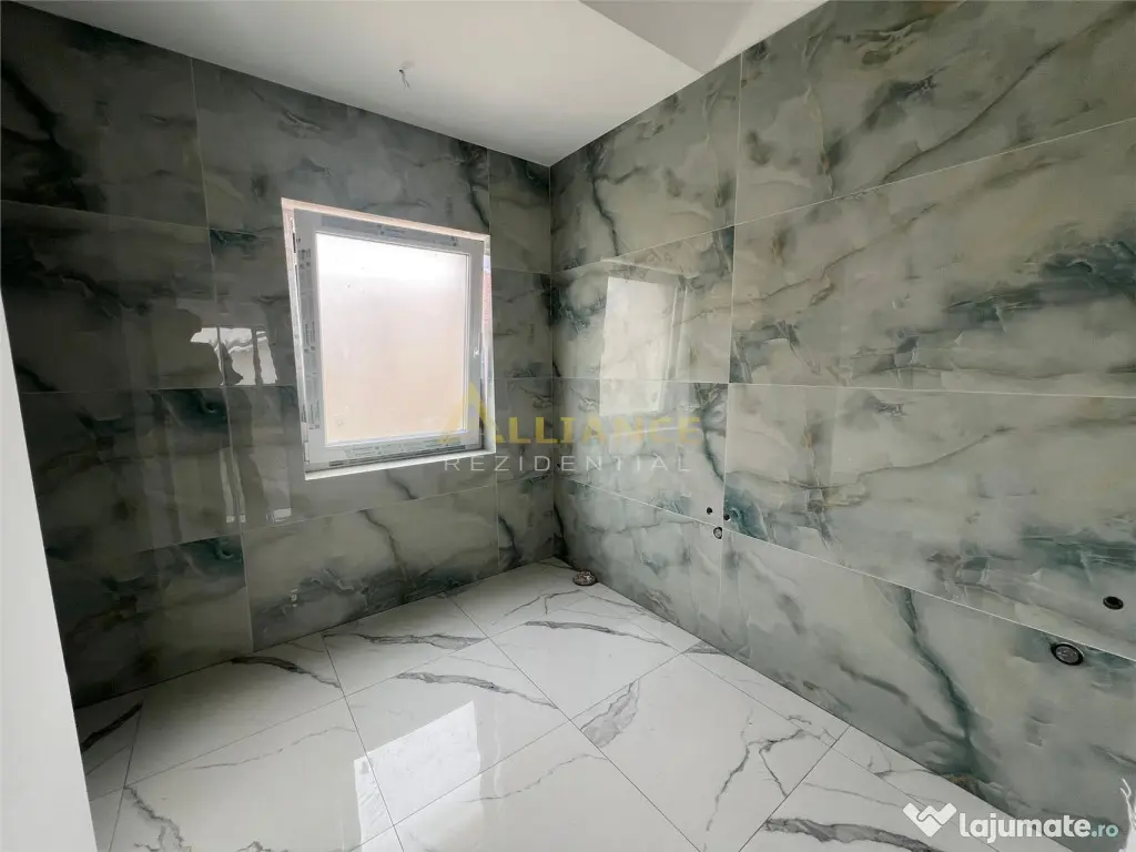 Vila individuala -4 camere - teren 308mp - Str. Padurea Cra