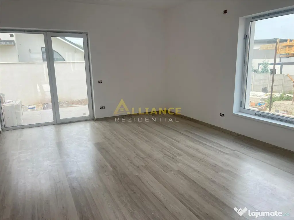 Vila individuala -4 camere - teren 308mp - Str. Padurea Cra