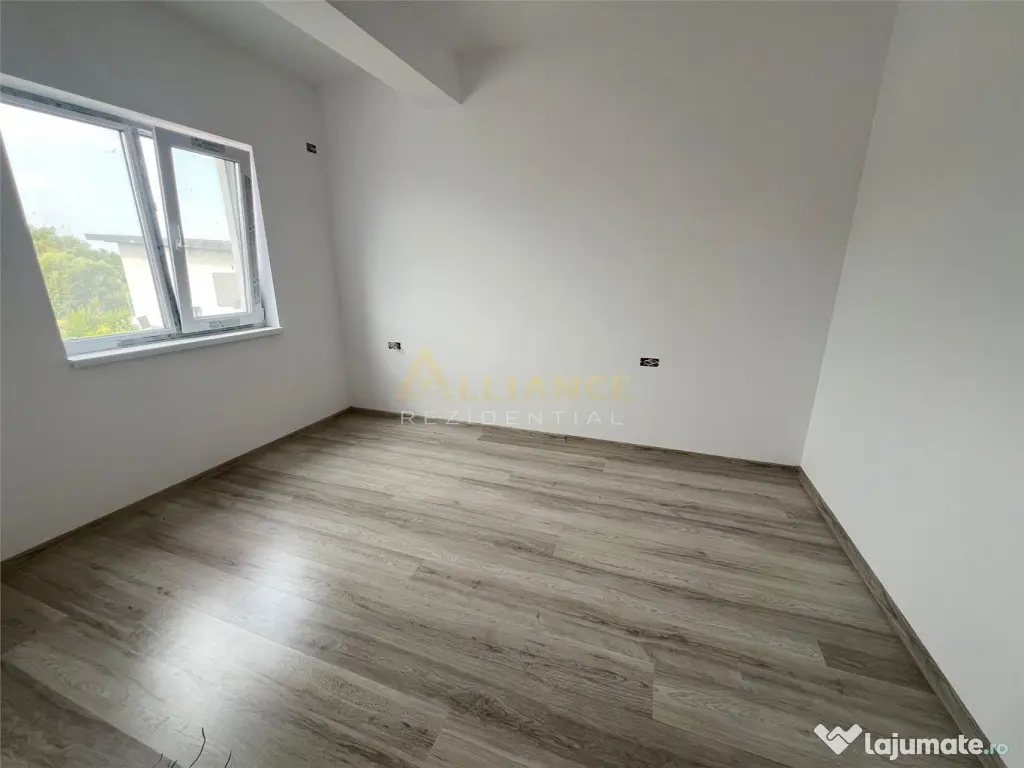 Vila individuala -4 camere - teren 308mp - Str. Padurea Cra