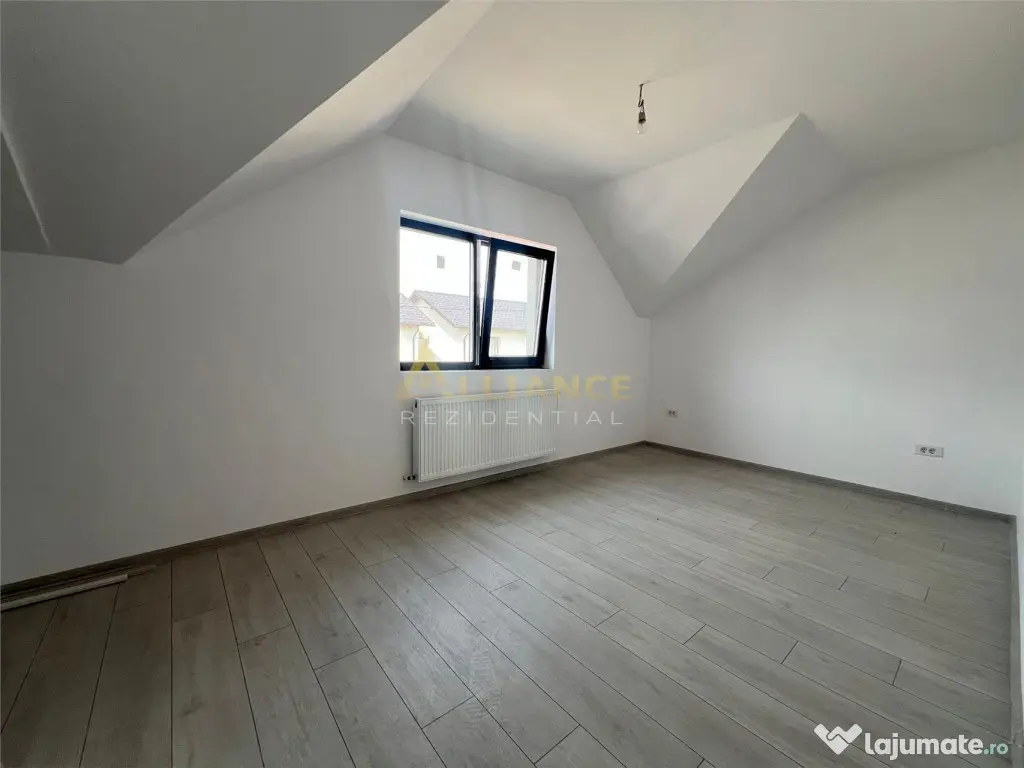 Vila individuala -4 camere - teren 308mp - Str. Padurea Cra