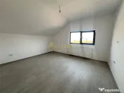 Vila individuala -4 camere - teren 308mp - Str. Padurea Cra 