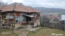TEREN INTRAVILAN cu costructie pe teren La 2 km de Manastire