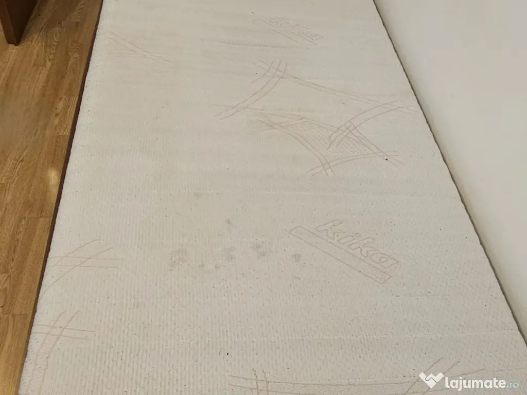 Pat pentru o persoana