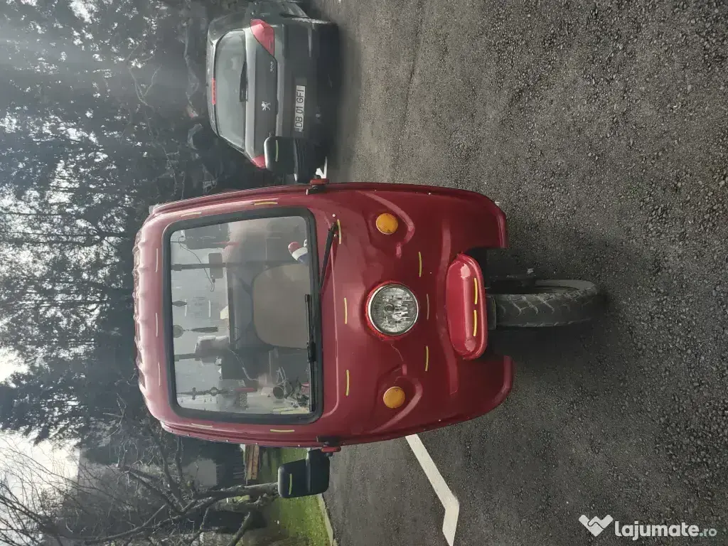 Vând Triciclu volta