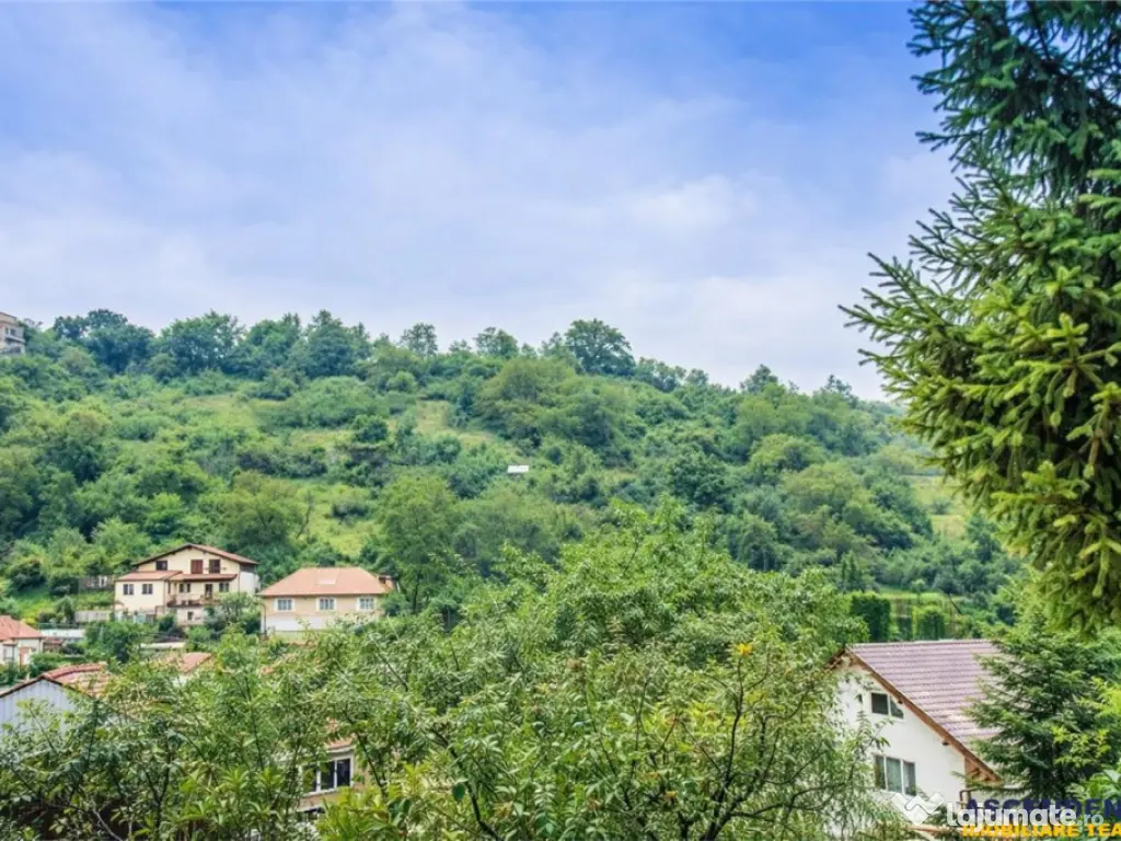 Distinsa rezidenta cu:garaje,SPA,lift privat, areal Centru.