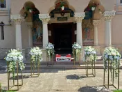 Stalpi coloane aranjamente florale evenimente 