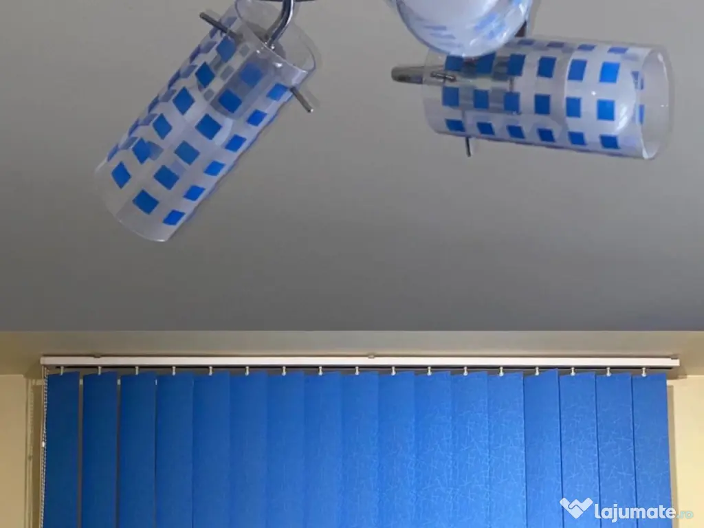 Vind pat,saltea,etajere,covoare,