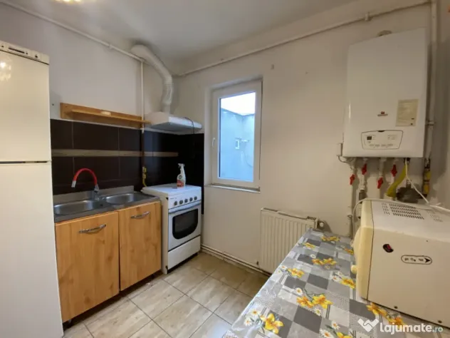 Apartament 3 camere | Decomandat | Casa de cultura | Parcare