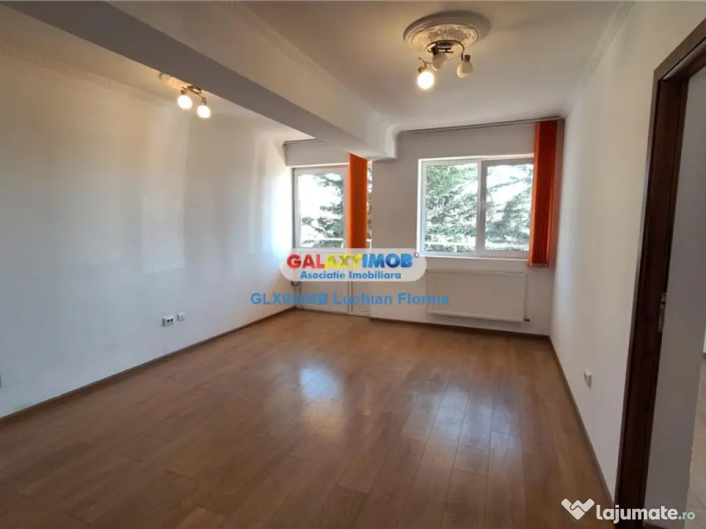 Apartament 3 camere 80 mp | Parcare - Curte | M. Aparatorii