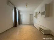 Bd.Aviatorilor 3 camere DECOMANDAT etaj 3/3 proprietar, renovat recent 