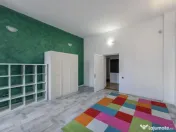 Business cu identitate: Apartament Unirii , demisol, parter 