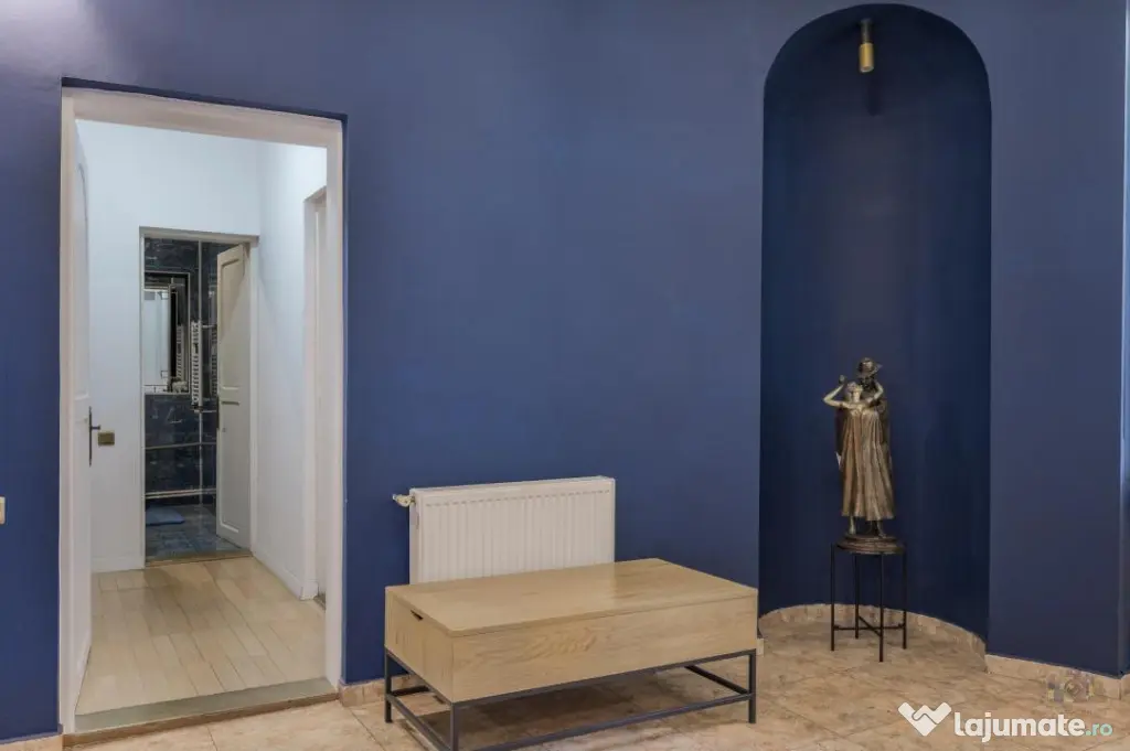Business cu identitate: Apartament Unirii , demisol, parter