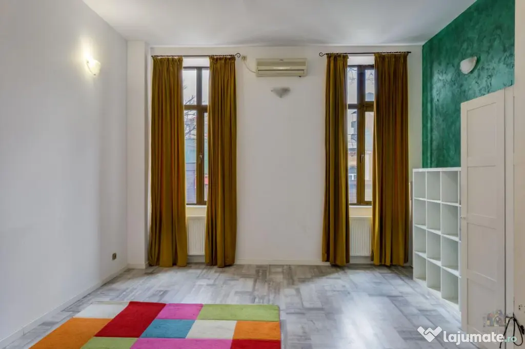 Business cu identitate: Apartament Unirii , demisol, parter
