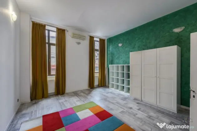 Business cu identitate: Apartament Unirii , demisol, parter