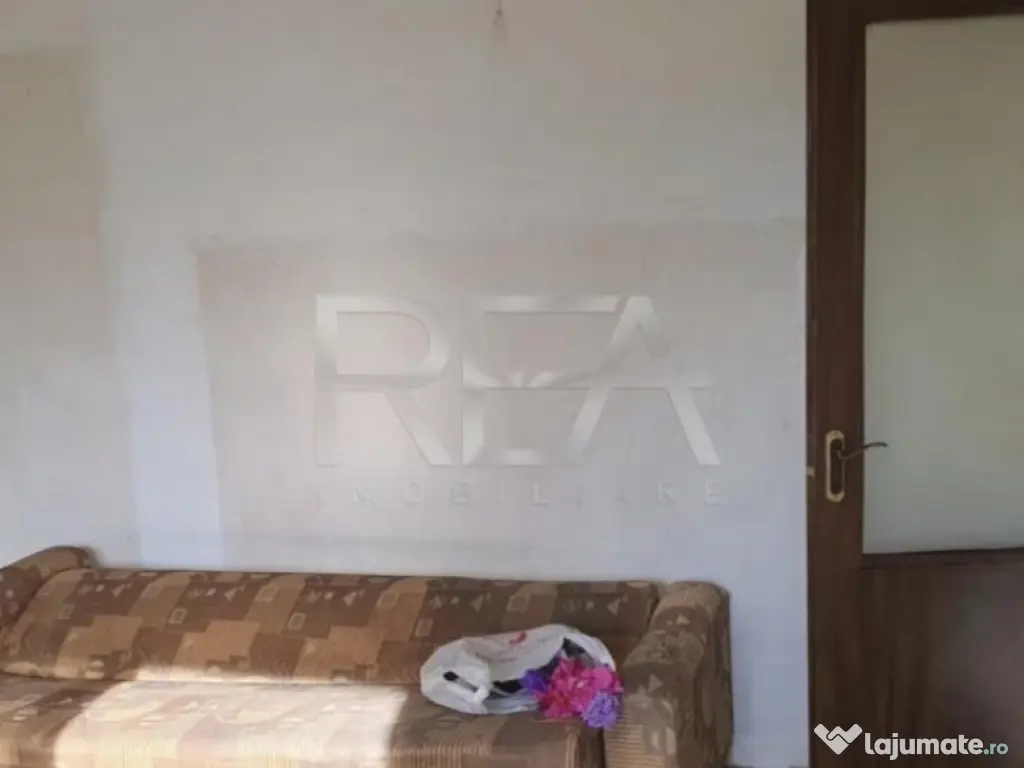 2 camere, et 1/4, bloc tip P-Drumul Taberei