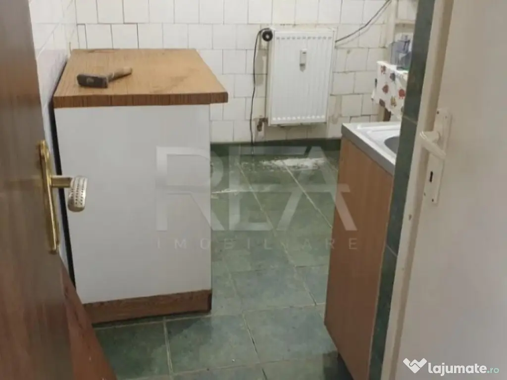 2 camere, et 1/4, bloc tip P-Drumul Taberei