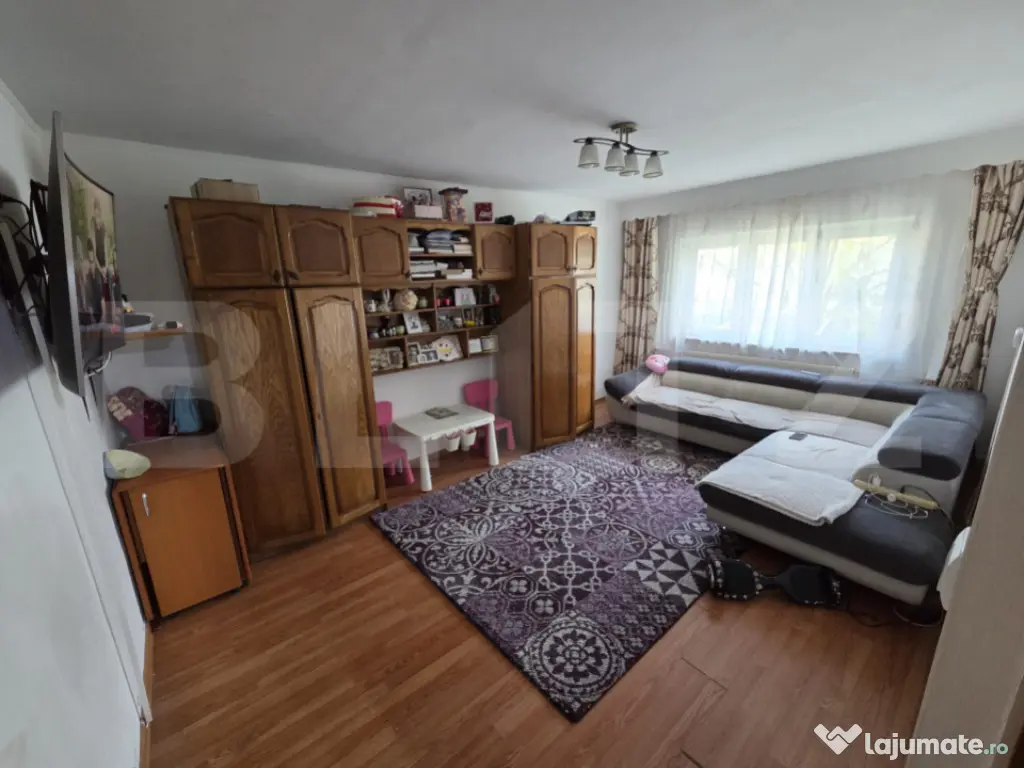 Apartament de vanzare, 3 camere, 70 mp - Dumbrava Nord