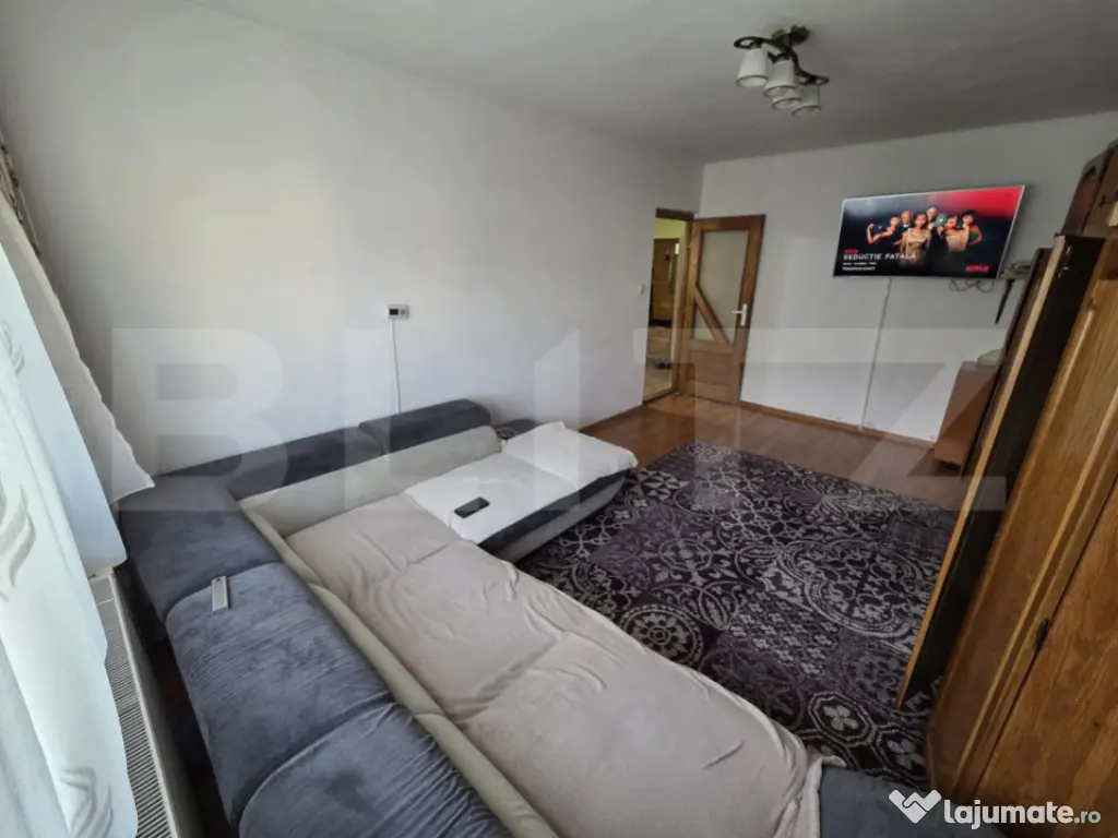 Apartament de vanzare, 3 camere, 70 mp - Dumbrava Nord
