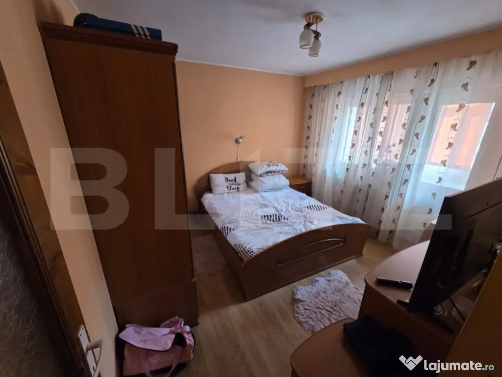 Apartament de vanzare, 3 camere, 70 mp - Dumbrava Nord