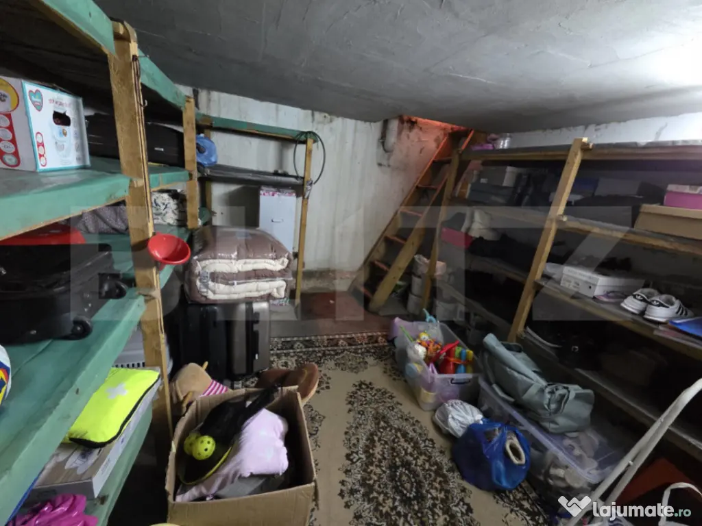 Apartament de vanzare, 3 camere, 70 mp - Dumbrava Nord