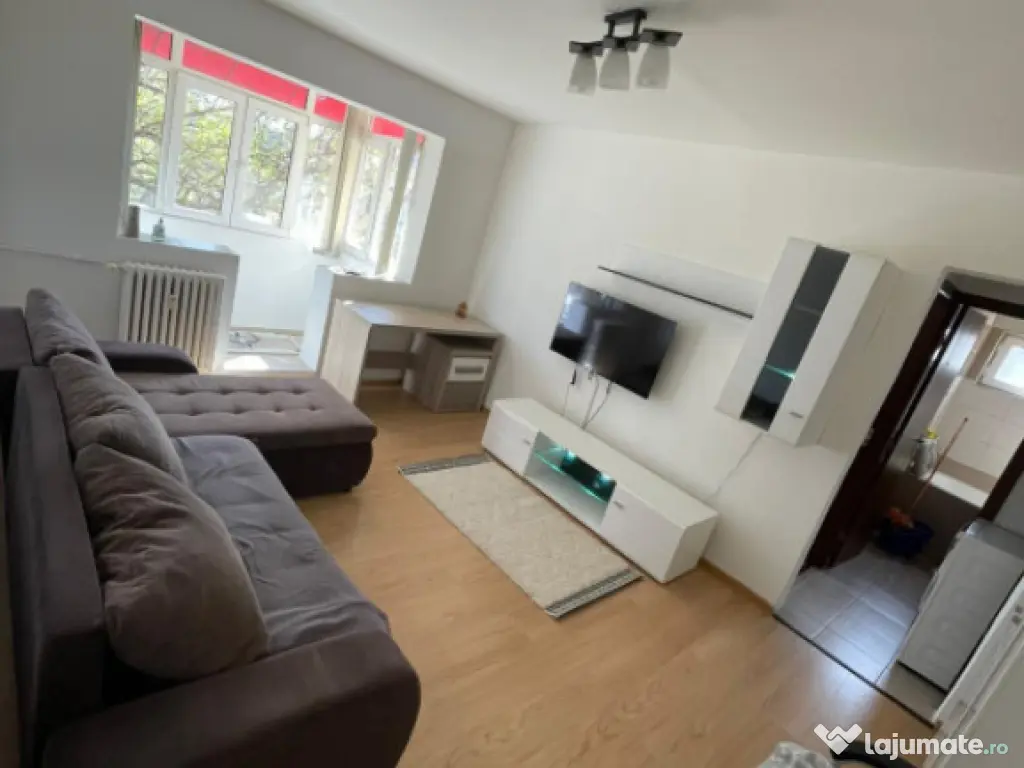 Apartament 2 camere, 54 mp, zona Rovine