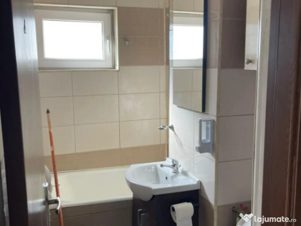 Apartament 2 camere, 54 mp, zona Rovine