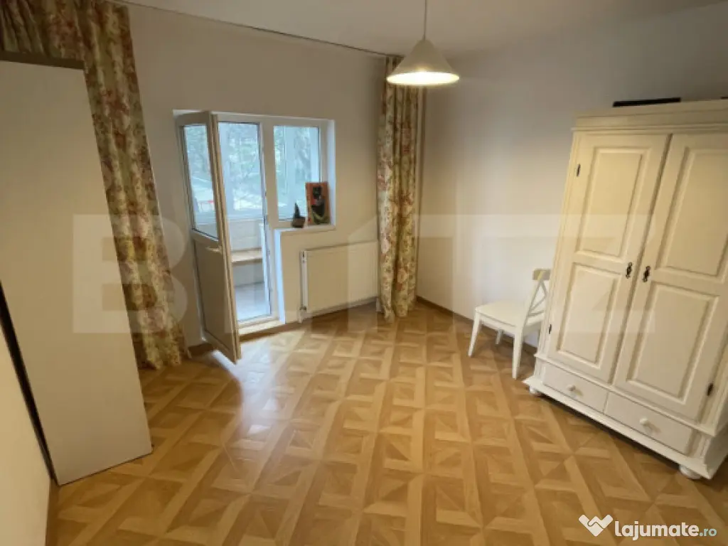 Apartament cu 3 camere, 67 mp, etaj 1 - zona Obcini