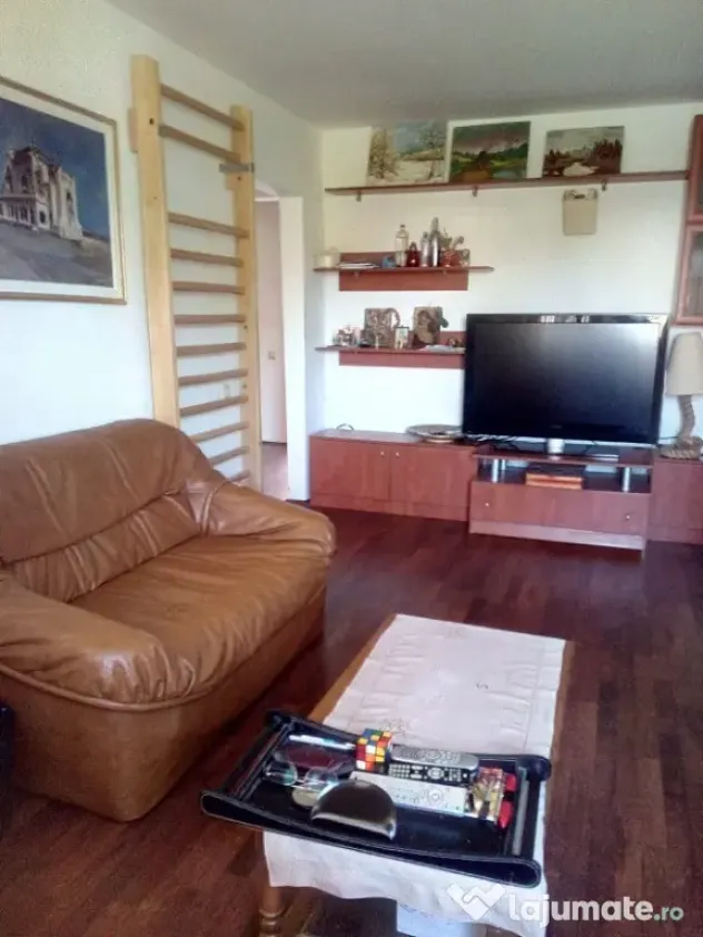 Faleza Nord , 4 camere decomandat