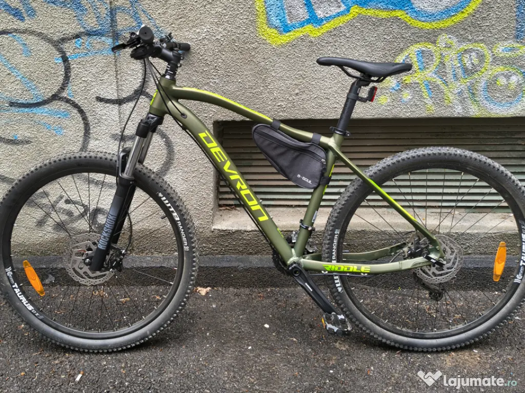 Bicicleta MTB Devron Riddle RM 3.7 furca RockShox, 18 viteze (2 x 9 Shimano)