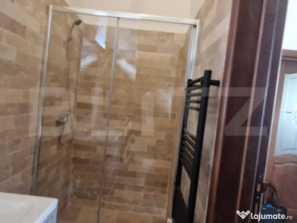 Casa de inchiriat, 2 camere, 60 mp, renovata, mobilata - zon