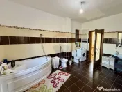 Casă / Vilă cu 5 camere de vânzare Garoafa/Rachitosu 