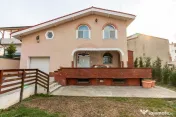 Vanzare Vila 7 camere zona Brancoveanu Strada Lastarului/... 