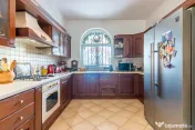 Vanzare Vila 7 camere zona Brancoveanu Strada Lastarului/... 