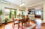 Vanzare Vila 7 camere zona Brancoveanu Strada Lastarului/... 