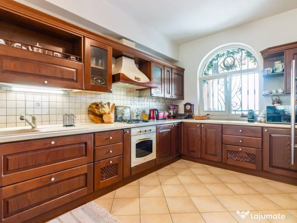 Vila/Lastarului/Colnicului