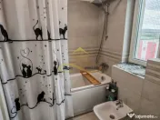 Apartament cu 3 camere, 2 bai , 2 balcoane -complex Bacov... 