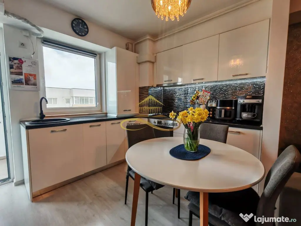 Apartament cu 3 camere,2 bai ,2 balco -complex Bacovia Fiald