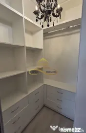 Apartament spatios cu 3 camere si 2 bai -ideal pentru fam...