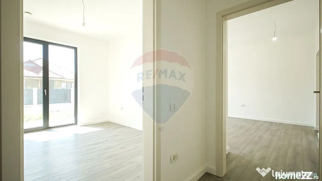 Casă cu 5 camere de vânzare, Hălchiu