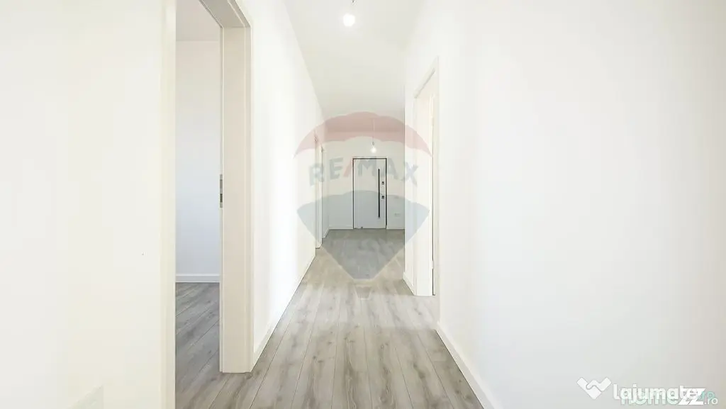 Casă cu 5 camere de vânzare, Hălchiu