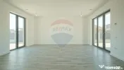 Casă cu 5 camere de vânzare, Hălchiu