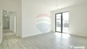 Casă cu 5 camere de vânzare, Hălchiu
