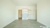 Casă cu 5 camere de vânzare, Hălchiu