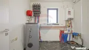 Casă cu 5 camere de vânzare, Hălchiu
