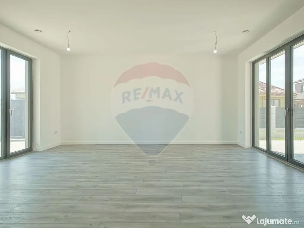 Casă cu 5 camere de vânzare