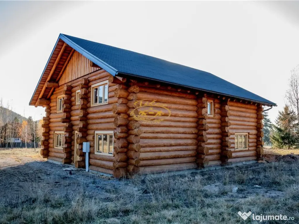 Casa din lemn rotund (Izvoru Muresului, str. Garii)