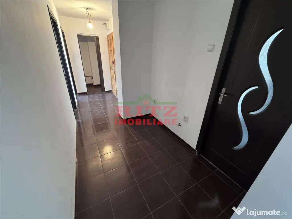 Nou! Ap. 4 cam. S=73 mp, et. 3, zona Zahana!